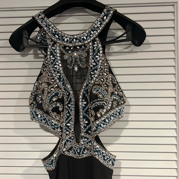 NWOT Beautiful black/baby blue sequence top long gown - Picture 2 of 5